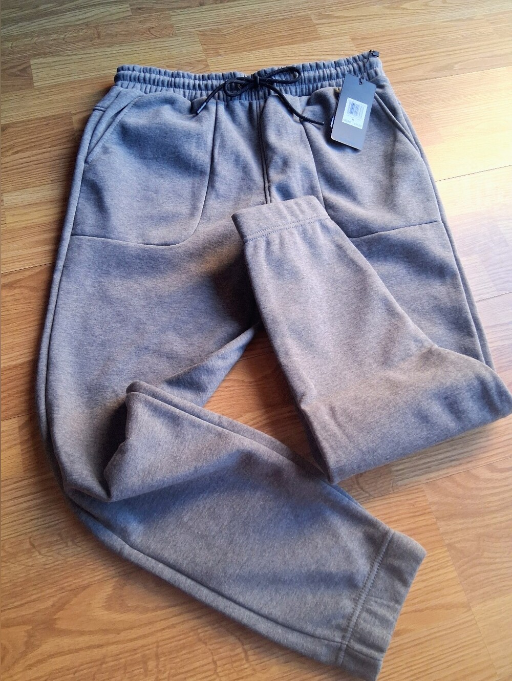 NWT Mens Jogger Sweatpants, Gray ,sz M, MSRP $78